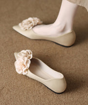 Beige Faux Leather Flat Feet Shoes Splicing Floral Pointed Toe