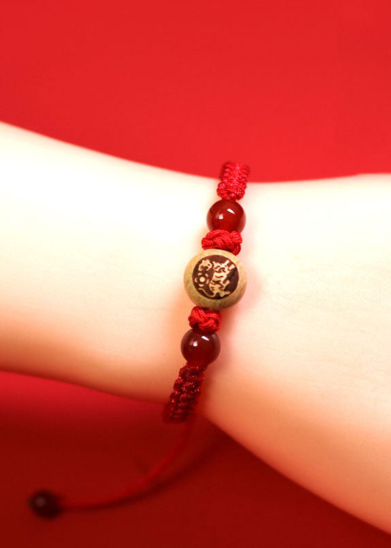 Chic Red Hand Knitting Peach Wood Charm Bracelet