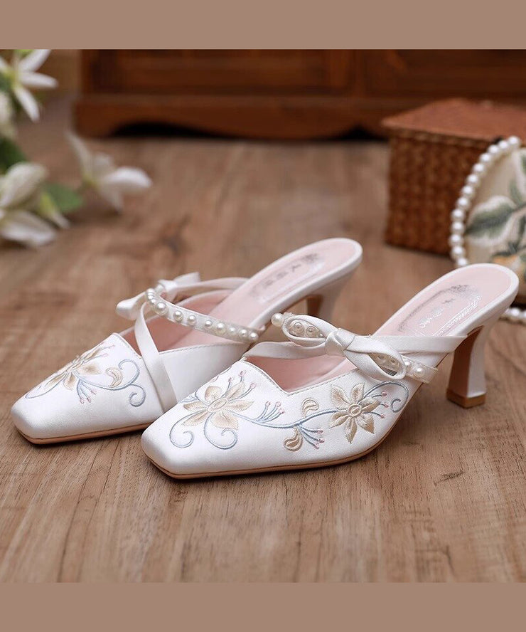 Chinese Style White Satin Embroidery High Heel Slippers