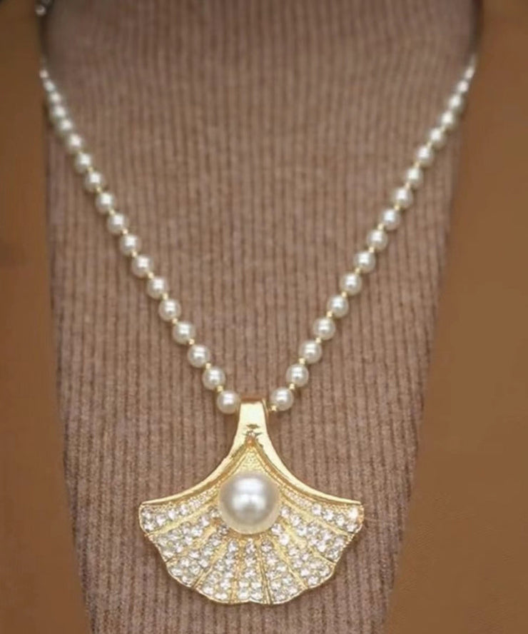 Classy Gold Alloy Zircon Pearl Maple Leaves Pendant Necklace