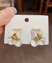 Elegant White Copper Overgild Floral Stud Earrings