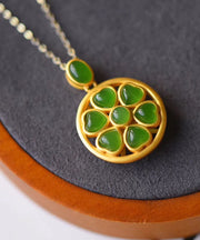 Fine Green Ancient Gold Heart Shaped Jade Four Leaf Clover Pendant Necklace