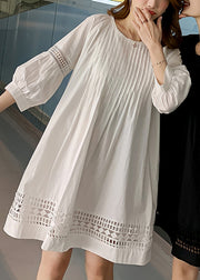 Loose White O-Neck Wrinkled Hollow Out Mid Dress Fall