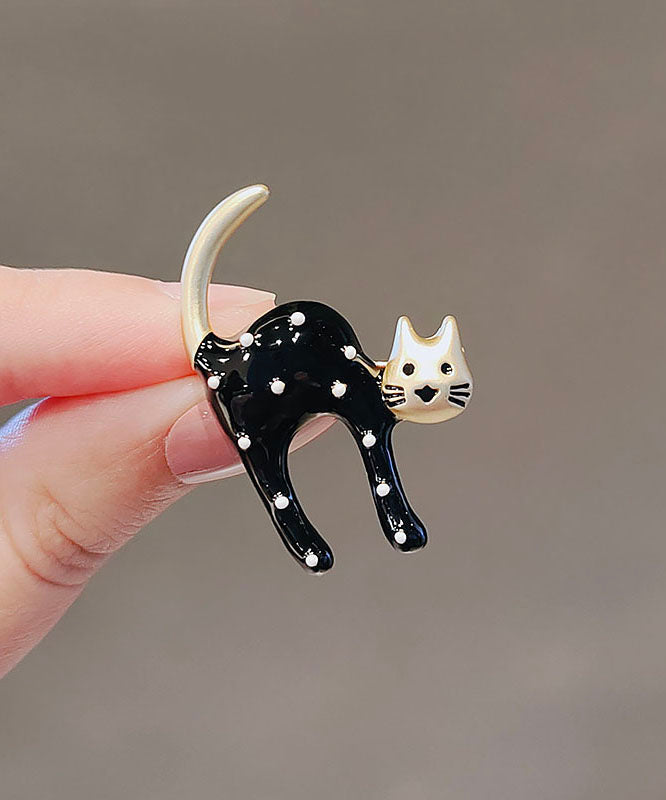 Lovely Black Alloy Dot Little Cats Brooches