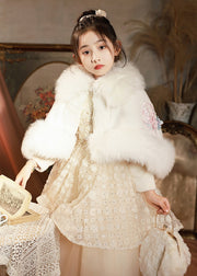 Lovely White Button Fur Collar Girls Fuzzy Fur Cloak Winter