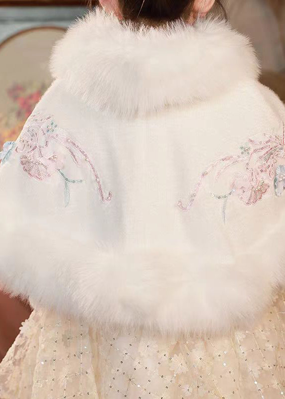 Lovely White Button Fur Collar Girls Fuzzy Fur Cloak Winter