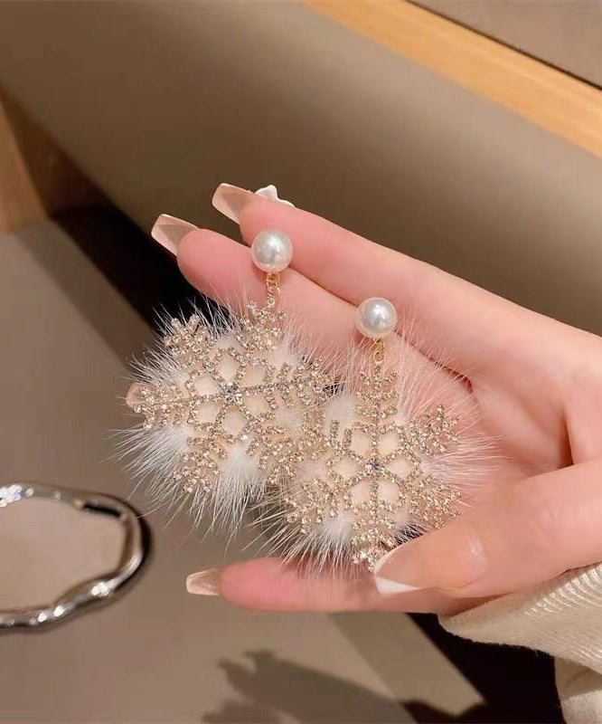 Modern White Copper Alloy Snowflake Fuzzy Fur Fluffy Drop Earrings