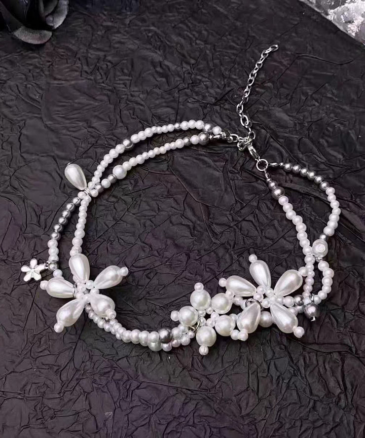 Original Design White Alloy Floral Pearl Beading Pendant Necklace