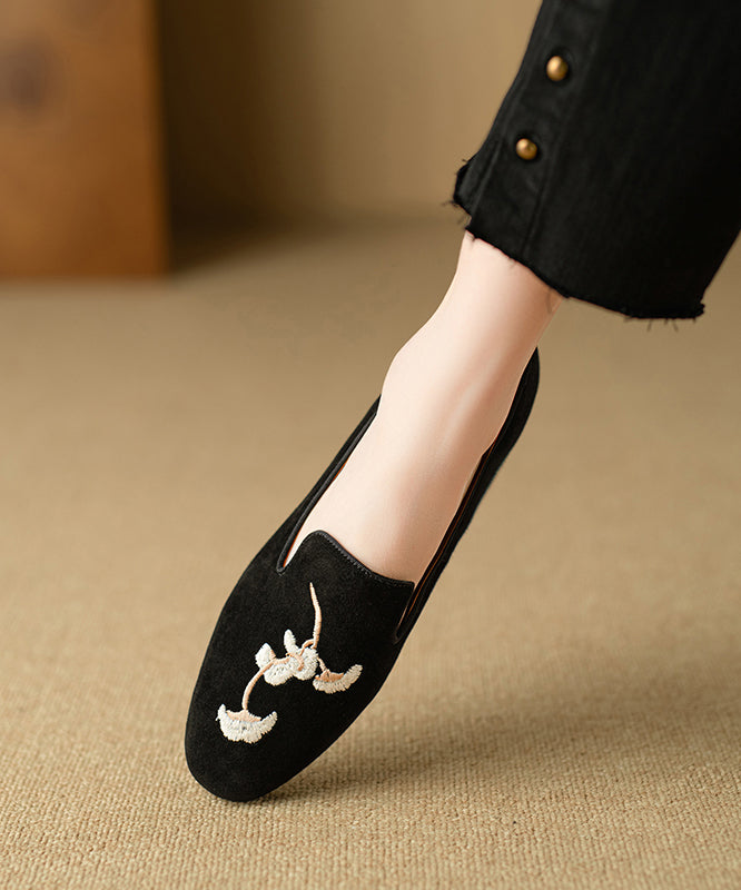 Pink Embroidery Suede Flat Shoes For Women Retro