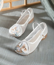 Retro Buckle Strap Splicing Embroideried Flat Feet Shoes Green Tulle