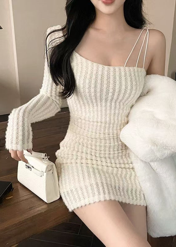 Slim Fit White Asymmetrical Solid Knit Mid Dress Spring