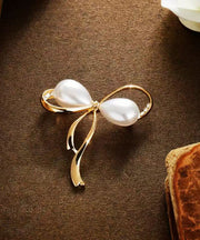 Women Gold Alloy Zircon Pearl Brooch