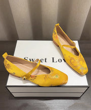 Yellow Embroidery Buckle Strap New Chinese Chunky Heel Shoes