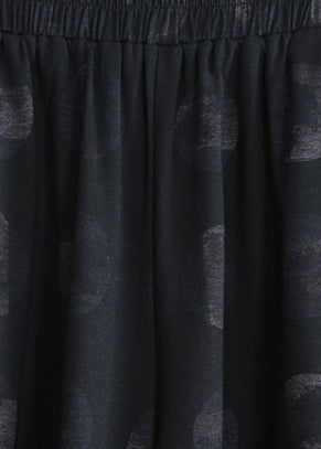 schwarze bedruckte Bluse plus Größenhose zweiteiliges Set asymmetrischer O-Ausschnitt