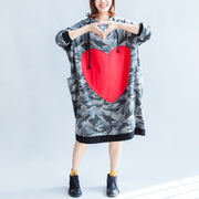 2021 Herbstdrucke Rüschen schwarze Baumwoll-Etuikleider mit Kapuze Oversize-Freizeitkleid Patchwork liebevolles Herz