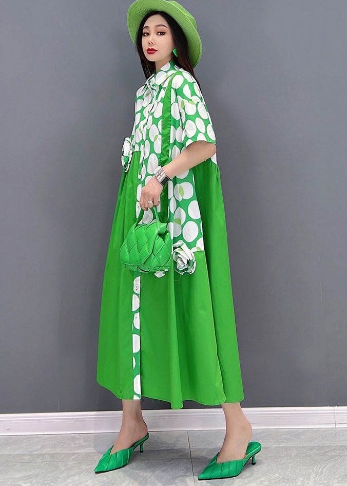 Wunderschönes grünes asymmetrisches Design Punktdruck-Baumwollhemdkleider mit kurzen Ärmeln