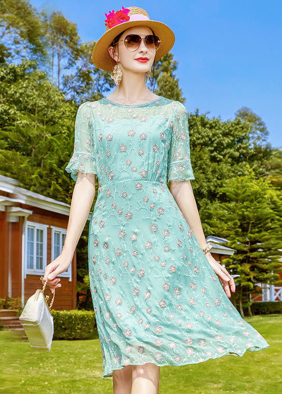 Beautiful Light Green O-Neck Embroidered Silk Mid Dresses Short Sleeve