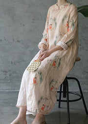 Schönes hellrosa Patchwork-Leinenkleid mit Stehkragen und langen Ärmeln