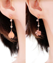 Schöne rosa Wassertropfen und Kirschblüten Kristall asymmetrische Design-Tropfen-Ohrringe