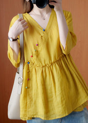Schöne gelbe V-Ausschnitt-Knopf-Herbst-Blusen mit halben Ärmeln