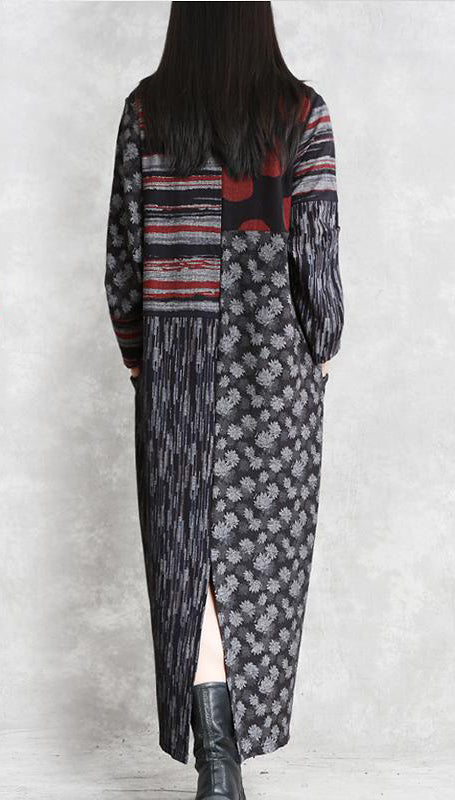 Wunderschönes Tunika-Kleid aus Baumwolle. Feines Damen-Vintage-Maxikleid mit unregelmäßigem Schlitz