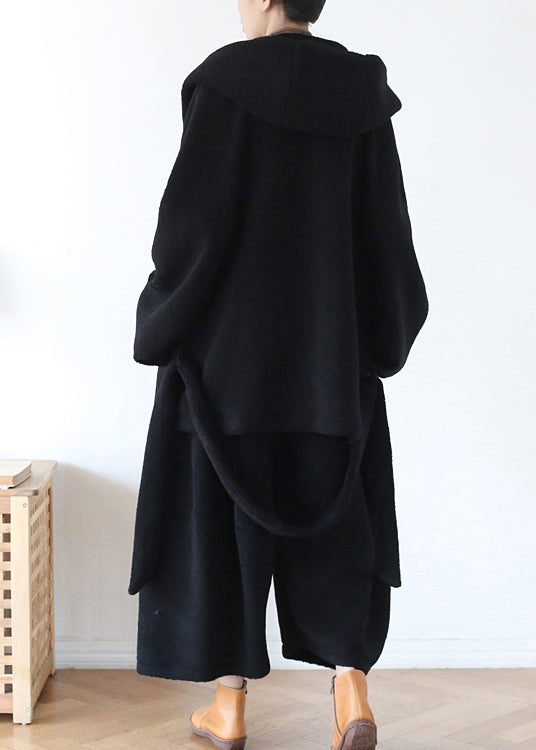 Schwarzer Wollmantel mit Kapuze und Krawatte in der Taille, langärmlig