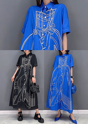 Blaues A-Linien-Kleid aus Baumwollleinen mit Charakterdruck, übergroß, mit kurzen Ärmeln