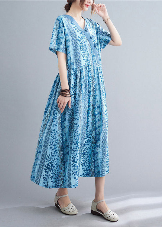 Blaues Taschen-Patchwork-zerknittertes langes Kleid mit kurzen Ärmeln