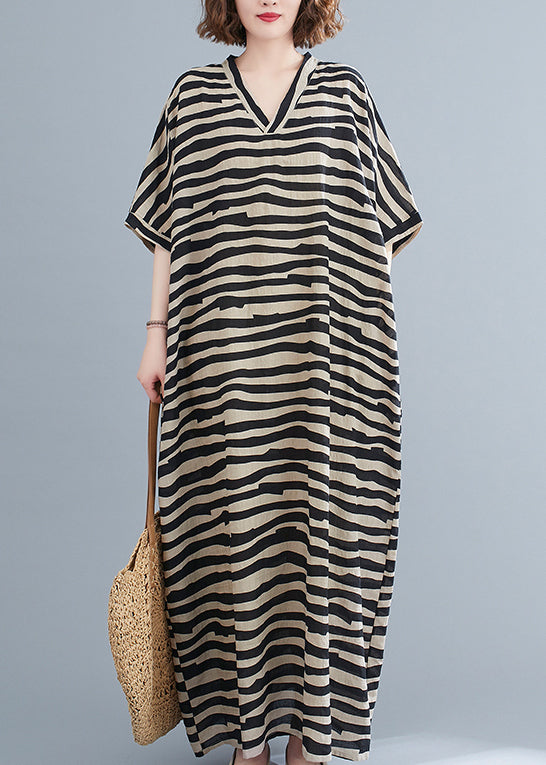 Bohemian Black Striped V Neck Taschen Langes Kleid mit kurzen Ärmeln