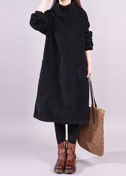 Böhmisches schwarzes Rollkragen-Patchwork-warmes Fleece-Cord-Kleid mit langen Ärmeln