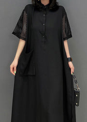 Boutique Schwarzes O-Neck-Knopftaschen-Seiten-Offenes Kleid mit kurzen Ärmeln