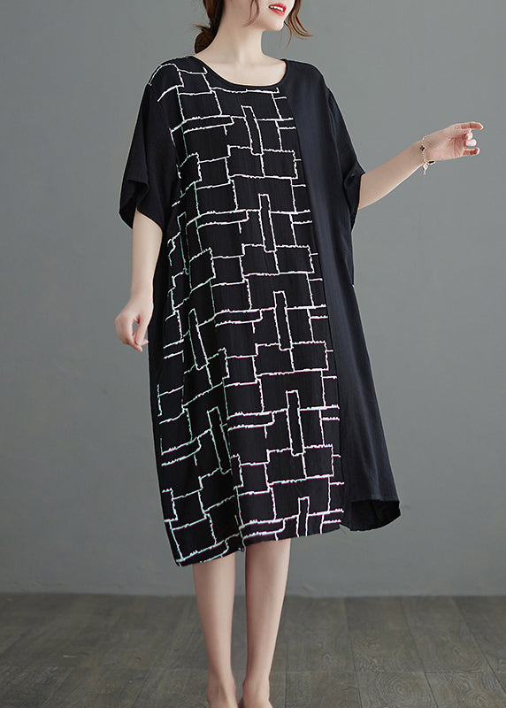 Boutique Schwarzes Kleid mit asymmetrischem Design und kurzen Ärmeln