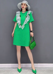 Boutique Grünes Patchwork-Rüschenkleid aus Baumwolle mit O-Ausschnitt und kurzen Ärmeln