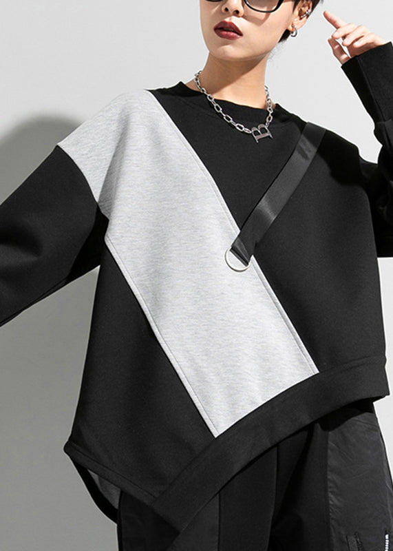 Kurzes schwarzes graues asymmetrisches Patchwork-T-Shirt mit langem Ärmel und O-Ausschnitt