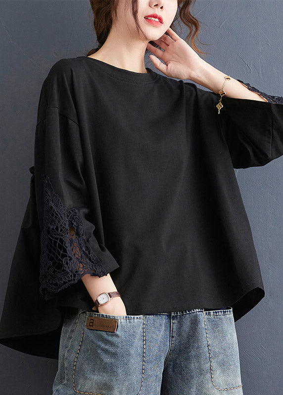 Kurzes schwarzes Patchwork-Sweatshirt mit O-Ausschnitt und Spitze, dreiviertel Ärmel