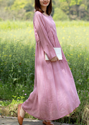 Kurze rosafarbene O-Neck-Krawattentaille, zerknitterte Leinenkleider mit langen Ärmeln