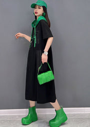 Lässiges schwarzes Colorblock-Sweatshirt-Kleid aus Baumwolle mit Kapuze und kurzen Ärmeln