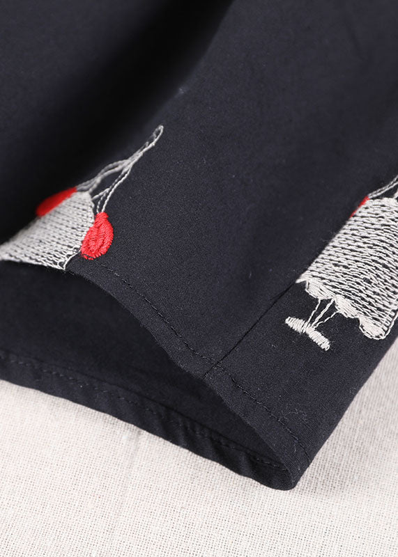 Lässige schwarze O-Neck bestickte Patchwork-Baumwollhemden mit kurzen Ärmeln