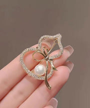 Chic Gold Alloy Zircon Pearl Gourd Brooches
