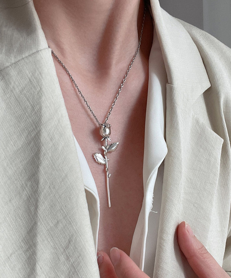 Chic Original Design Silver Rose Pendant Necklace