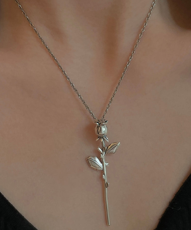 Chic Original Design Silver Rose Pendant Necklace