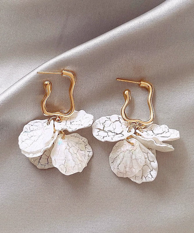 Chic White Copper Overgild Floral Drop Earrings