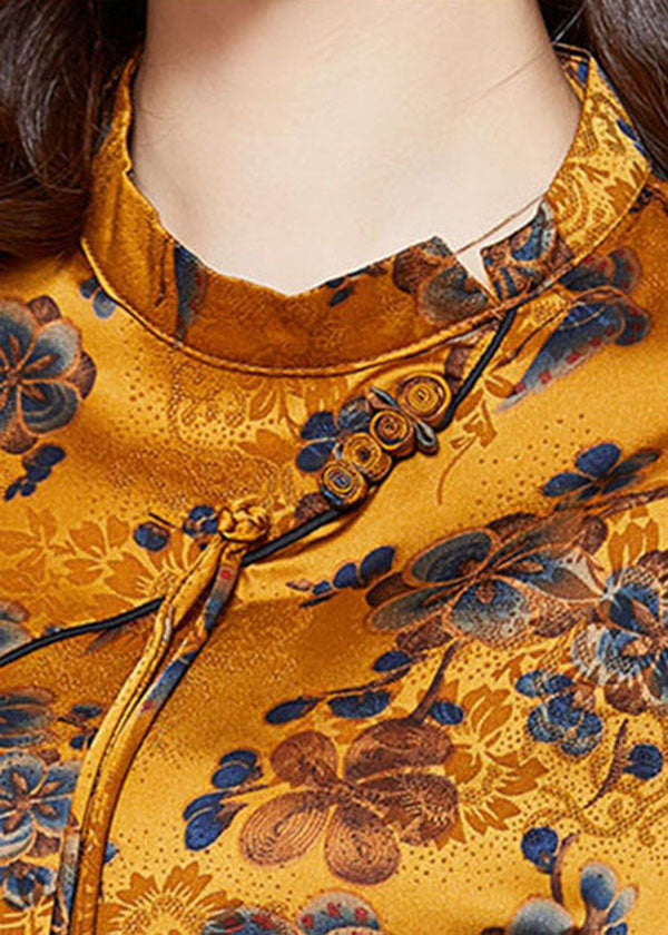 Schicke gelbe Stehkragen-Druckquaste orientalische Seidenhemden mit kurzen Ärmeln