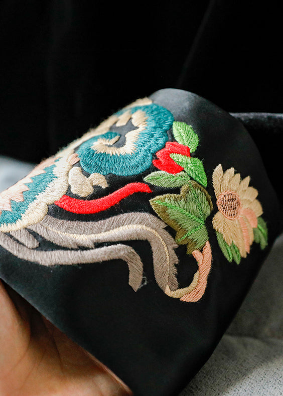 Schwarzer Stehkragen im chinesischen Stil mit bestickten Patchwork-Veloursmänteln mit langen Ärmeln