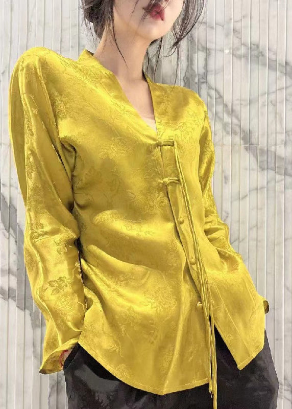 Gelbes V-Ausschnitt-Jacquard-Seidenhemd im chinesischen Stil mit langen Ärmeln