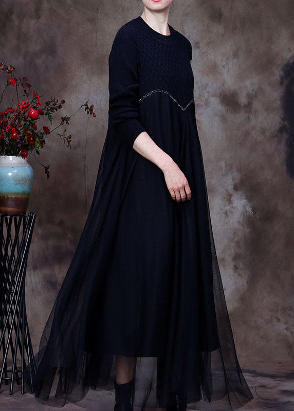 Klassisches schwarzes Strick-Patchwork-Herbst-Pullover-Kleid