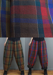 Klassische, rot-blaue, karierte, mit feiner Baumwolle gefüllte Hosen für den Winter