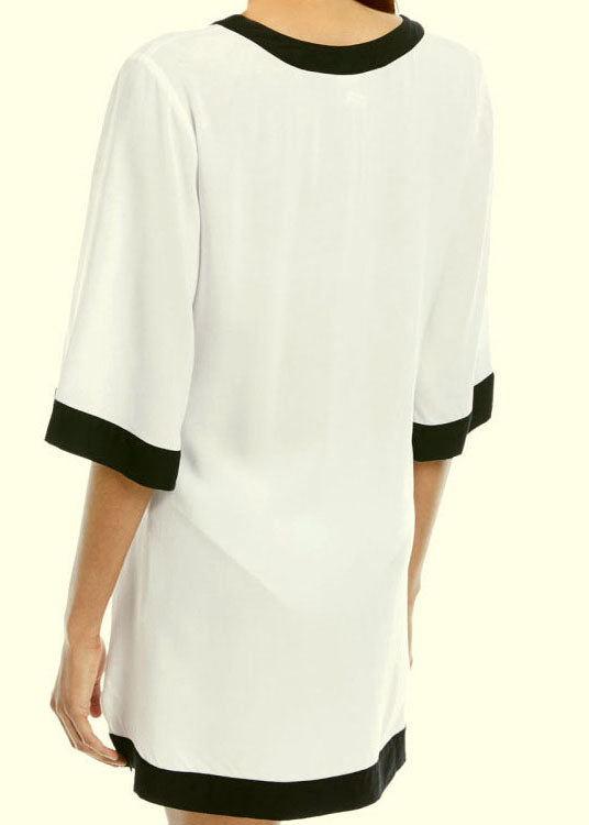 Elegantes weißes Patchwork-V-Ausschnitt-Sandstrand-Sommerkleid