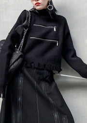 Klassischer schwarzer Rollkragen-Strickpullover mit Reißverschlussloch Frühling