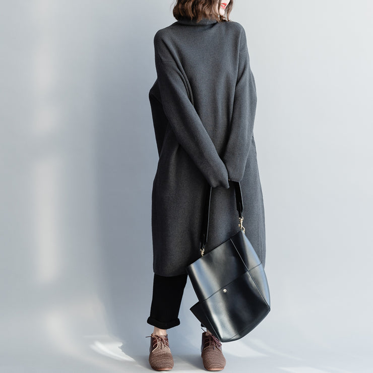 Bequemes Pullover-Kleid-Outfit Zitate hochgeschlossene Baggy dunkelgraue Baggy-Strickwaren